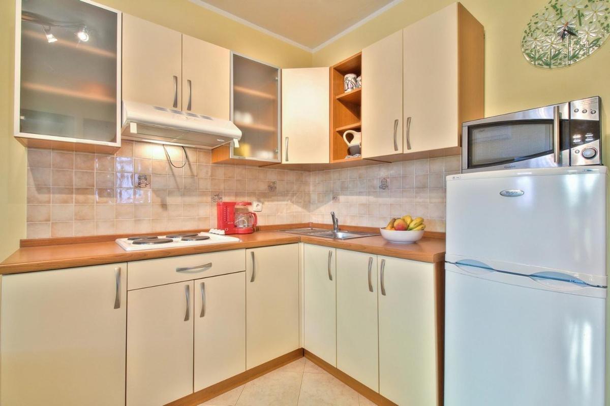 Lorena Apartments Umag Extérieur photo